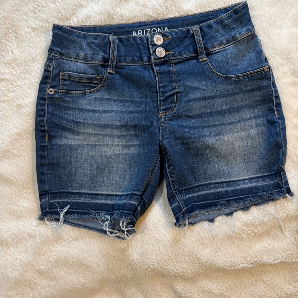 Arizona Jean Company Women's Dark Blue Denim Shorts